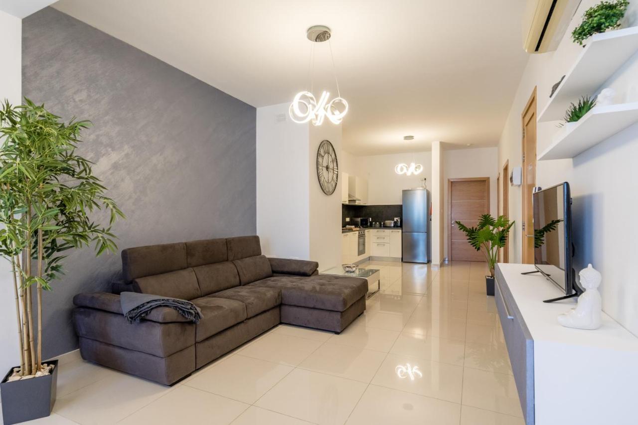 Brand New Apartment-2 Min From The Sea-Central Bugibba Сент-Полс-Бей Экстерьер фото